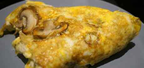 mushroom and blue cheese omelette
